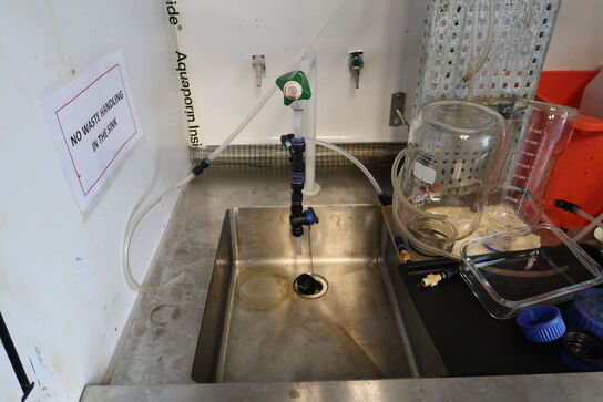 Stinkskab uden indhold