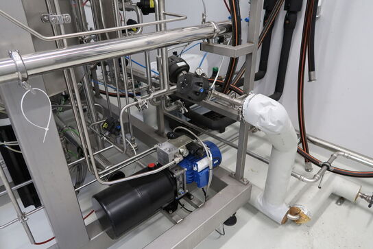 Fermentor med tank APPLIKON BIOTECHNOLOGY Bio reactor 270 L SS og styring APPLIKON TECHNOLOGY i-Control