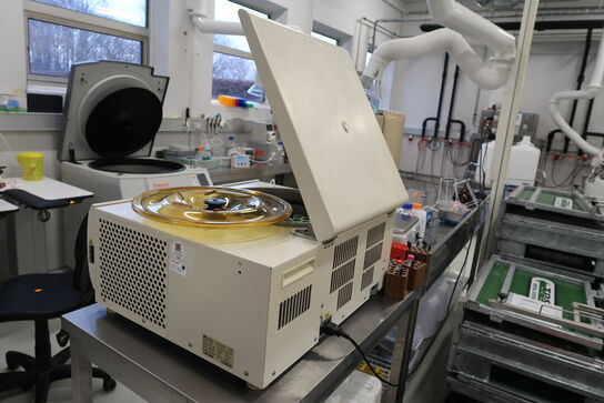 Multi Centrifuge KENDRO LABORATORY PRODUCTS HERAEUS Multifuge 3 S-R