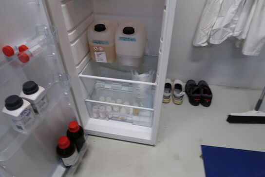 Køleskab SCANDOMESTIC SKS261-1A++