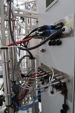 Fermentor med tank APPLIKON BIOTECHNOLOGY Bio reactor 270 L SS og styring APPLIKON TECHNOLOGY i-Control