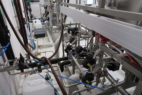 Fermentor med tank APPLIKON BIOTECHNOLOGY Bio reactor 270 L SS og styring APPLIKON TECHNOLOGY i-Control