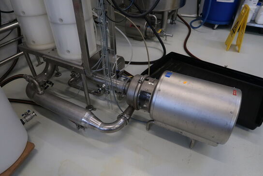 Membran filter SANI med pumper INOXPA ESTAMPINOX EFI 2 MR og styring