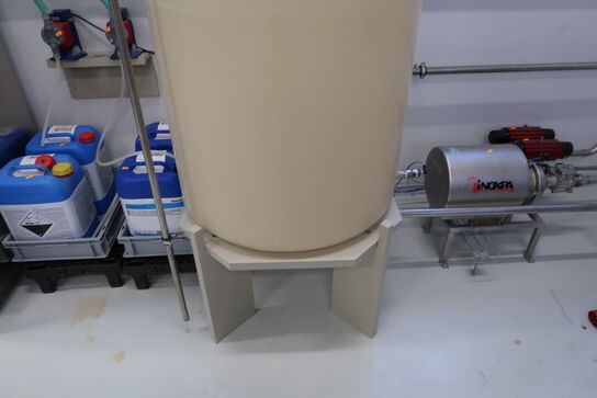 Tank med centrifugalpumpe INOXPA ESTAMPINOX EFI 2 MR