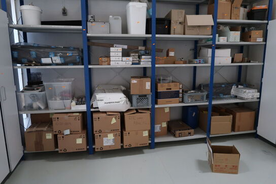 4 fag lagerreoler uden indhold