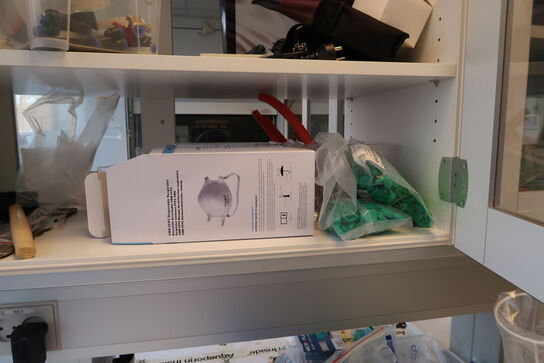 Div. Laboratorieudstyr, laboratorieglas, engangshandsker MICROFLEX m.m.