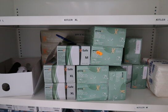Stålskab med div. Engangshandsker MICROFLEX m.fl.