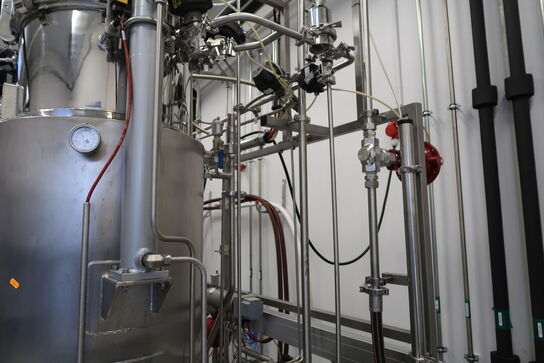 Fermentor med tank APPLIKON BIOTECHNOLOGY Bio reactor 270 L SS og styring APPLIKON TECHNOLOGY i-Control
