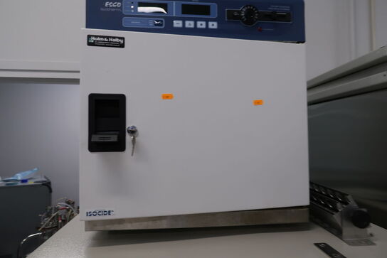 Incubator ESCO IFA-32-8