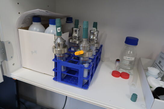 Div. Laboratorieglas, laboratorieudstyr m.m.