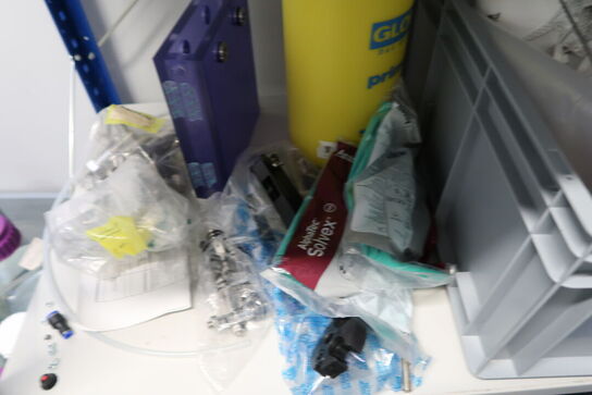 Div. Laboratorieudstyr bl.a. homogenisatorer m.m.