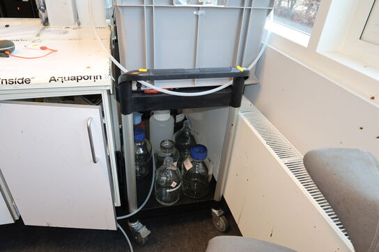 Opbevaringsvogn uden indhold