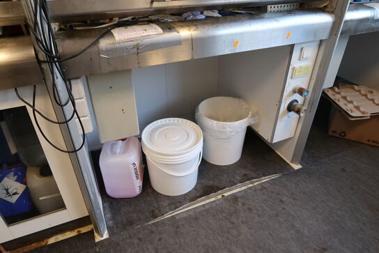 Stinkskab uden indhold