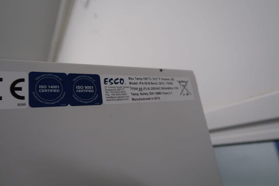 Incubator ESCO IFA-32-8