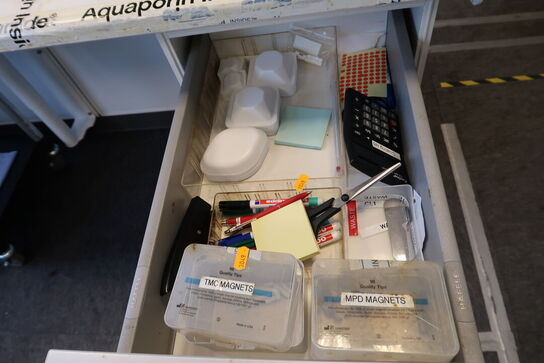 Div. Laboratorieudstyr, laboratorieglas, engangshandsker MICROFLEX m.m.