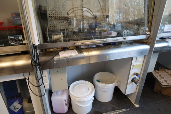 Stinkskab uden indhold