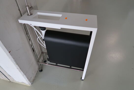 Vanddispenser ONE med armatur