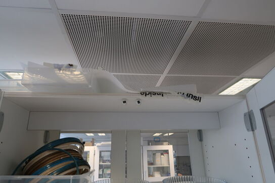 Div. Laboratorieglas, laboratorieudstyr, sikkedhedsudstyr m.m.