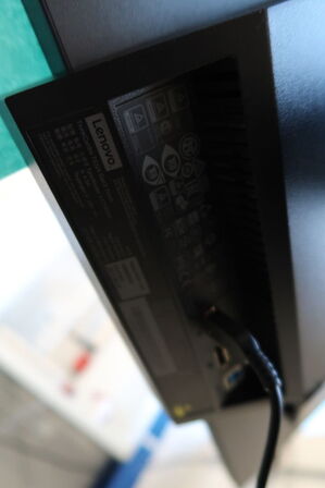 Computerskærm LENOVO ThinkCentre, tastatur, mus computer LENOVO ThinkCentre TIO24 Gen3 Touch