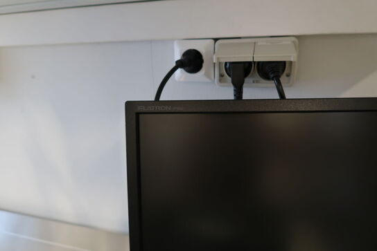 Computerskærm, tastatur, computer DELL Precision T3600