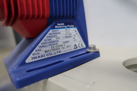 2 stk. doseringspumper IWAKI ES-C36VH-3