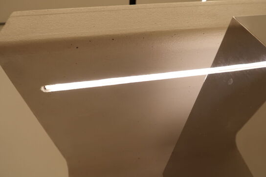 2 stk. bænke med LED-lys