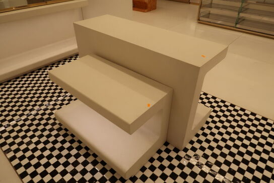 2 stk. bænke med LED-lys