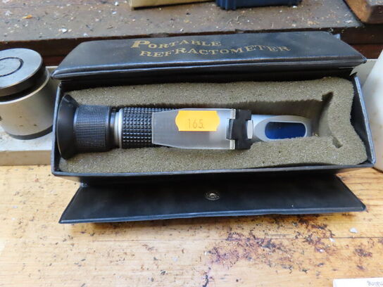 Refractometer