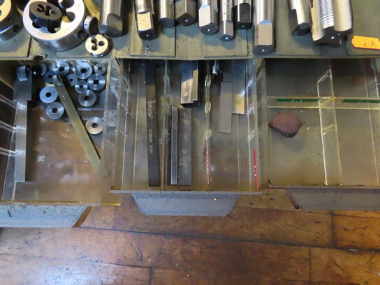 Skuffemodul med indhold