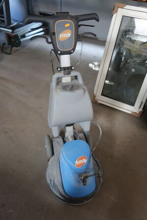 Gulvvasker/skuremaskine TMB