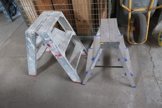 2 stk. 3 trins alustiger JUMBO & ELKOP