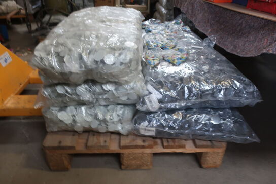 15.000 stk. Nivelleringssystem til fliser 1 og 1,5 mm