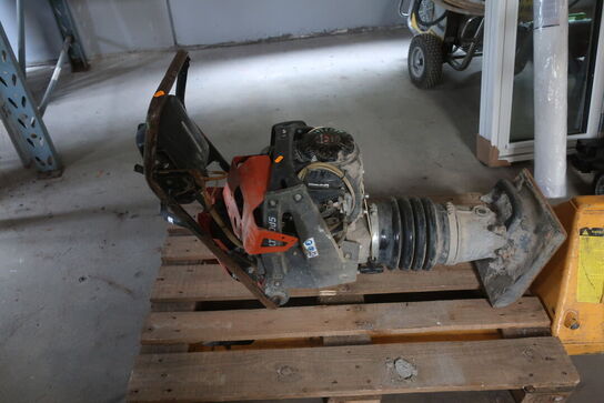 Jordloppe HUSQUARNA LT 6005