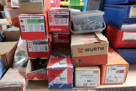 Div. søm, skruer, beslag m.v. (se billeder)