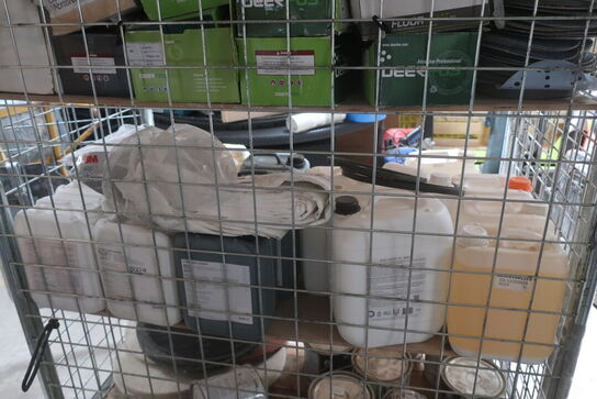 Ass. kemi til gulvbehandling - Se billeder!