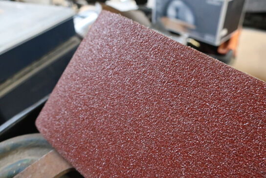 Div. skruetvinger, søm m.v. (se billeder)