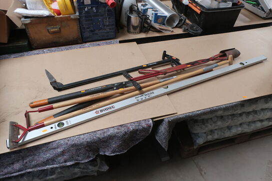 Div. haveredskaber m.v.