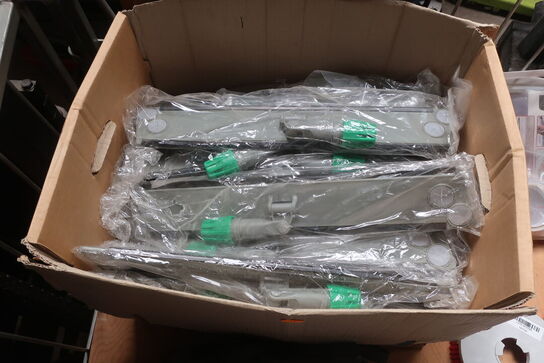 Div. blandede artikler til gulvbehandling