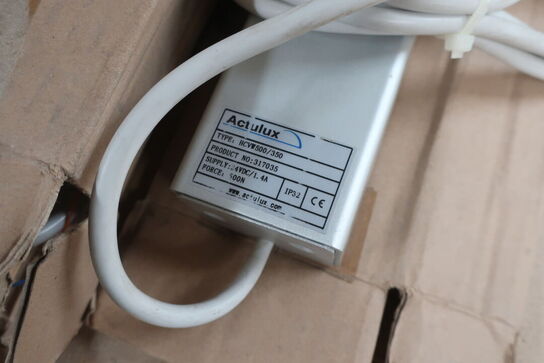 Div. lyskilder m.v. (se billeder)