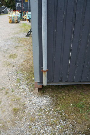 Skurvogn med kontorinventar