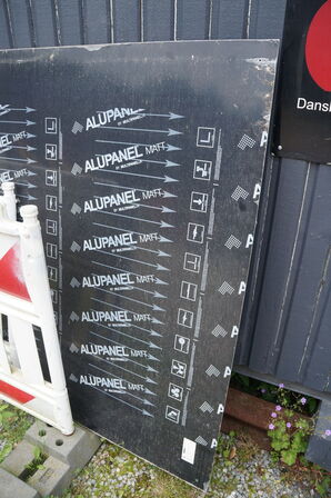 2 stk. afskærmninger