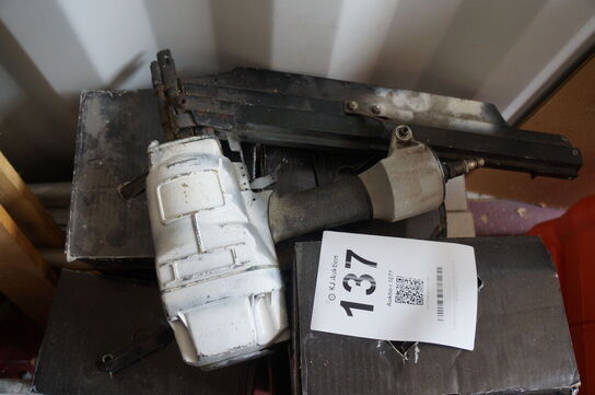 Sømpistol inkl. Diverse søm PASLODE