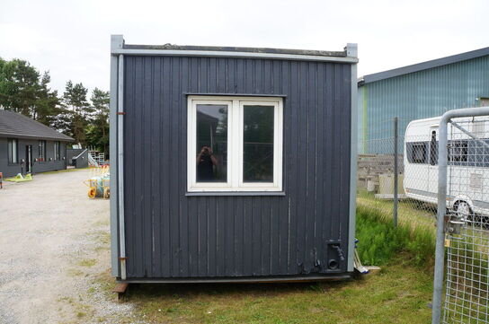 Skurvogn med kontorinventar