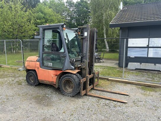 Dieseltruck TOYOTA 42-7FD53