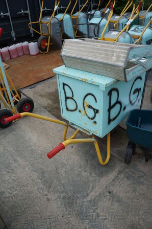 Transportvogn, saltspreder & trappestige