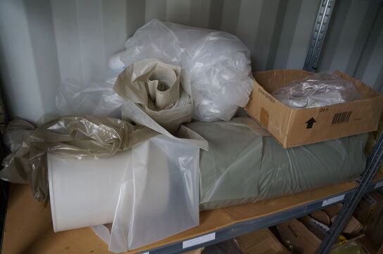 Stort parti tape, poser, m.v.