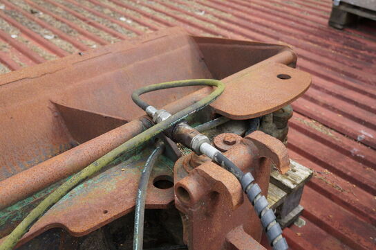 2 stk. entreprenørskovle