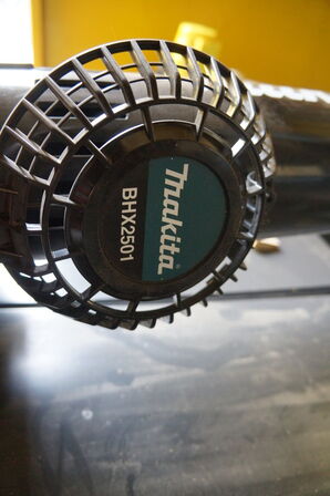 Løvblæser MAKITA BHX 2501