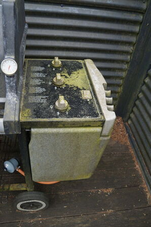 Diverse havemøbler, grill, m.v.