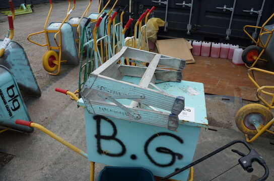 Transportvogn, saltspreder & trappestige